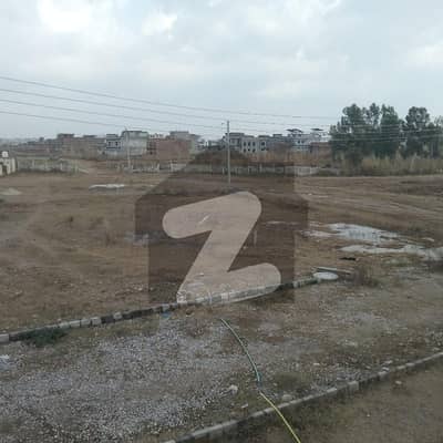 10 Marla Beautiful Location