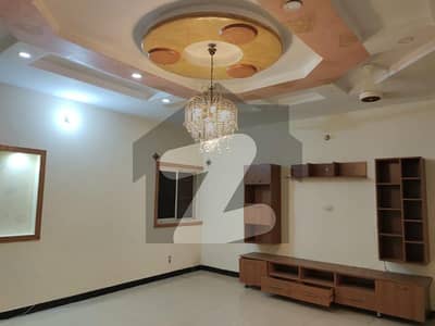 جی ۔ 13 اسلام آباد میں 3 کمروں کا 10 مرلہ بالائی پورشن 1.25 لاکھ میں کرایہ پر دستیاب ہے۔