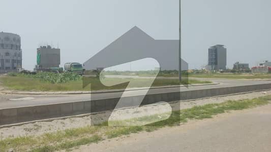 ڈی ایچ اے فیز 6 ڈی ایچ اے ڈیفینس,کراچی میں 30 کنال رہائشی پلاٹ 8.25 کروڑ میں برائے فروخت۔