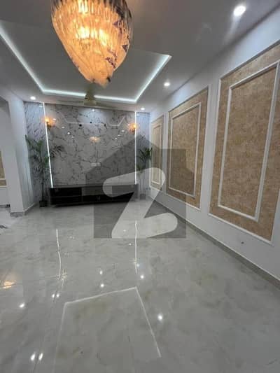 BEAUTIFUL HOUSE FOR RENT AVAILABLE