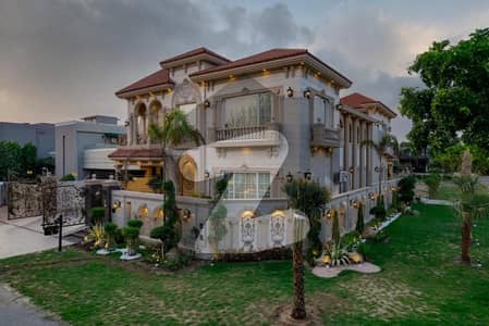 ڈی ایچ اے فیز 6 ڈیفنس (ڈی ایچ اے),لاہور میں 6 کمروں کا 1 کنال مکان 8.5 کروڑ میں برائے فروخت۔