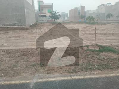 اجوا سٹی عارف والا روڈ,ساہیوال میں 5 مرلہ رہائشی پلاٹ 38.0 لاکھ میں برائے فروخت۔