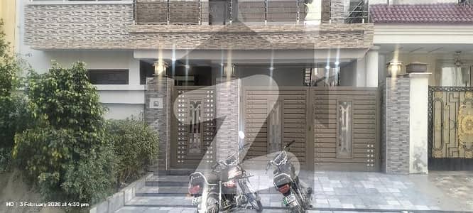 10m used buttifull Modern house available for sale 10kv sowlr installed hot location near prk MB commercial mousq B block Citi housing Sialkot