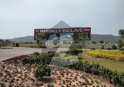 مارگلہ انکلیو مارگلہ ایونیو,اسلام آباد میں 1 کنال رہائشی پلاٹ 6.5 کروڑ میں برائے فروخت۔