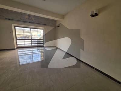 Excellent 4 bed Apartment for Rent