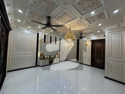 BEAUTIFUL HOUSE FOR RENT AVAILABLE