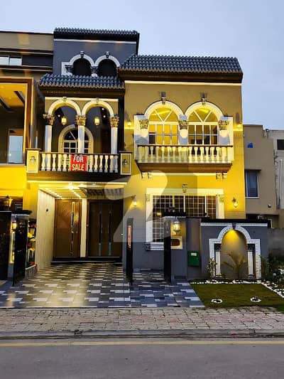 5 marla brand new and luxury house for sale