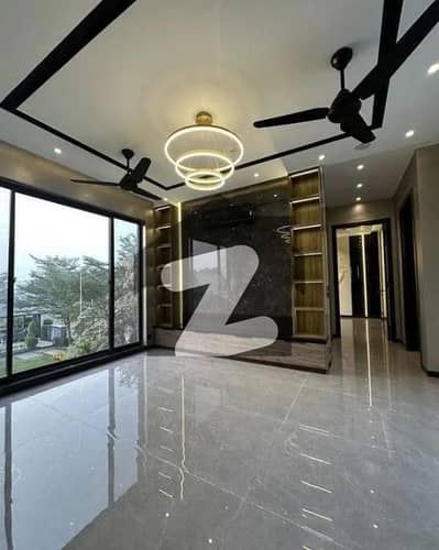 Brand New 1 KANAL UPPER PORTION FOR RENT in Phase 7