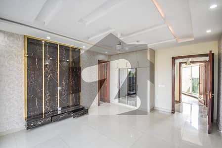 5 Marla Beautifull House For Rent In Dha Phase 5