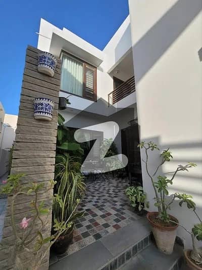 ڈی ایچ اے فیز 6 ڈی ایچ اے ڈیفینس,کراچی میں 6 کمروں کا 1 کنال مکان 25.0 کروڑ میں برائے فروخت۔