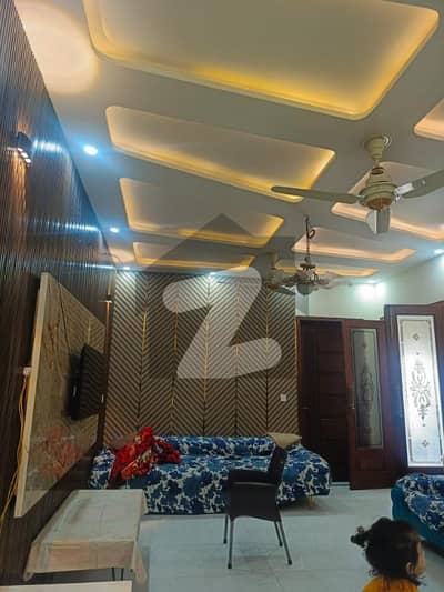 ایل ڈی اے ایوینیو لاہور میں 3 کمروں کا 10 مرلہ بالائی پورشن 55.0 ہزار میں کرایہ پر دستیاب ہے۔