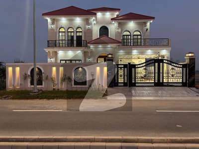 Luxury Kanal House for Sale in DHA Multan Prime Location, 65ft Road, Near Commercial