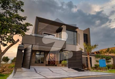 ڈی ایچ اے فیز 7 ڈیفنس (ڈی ایچ اے),لاہور میں 5 کمروں کا 1 کنال مکان 3.5 لاکھ میں کرایہ پر دستیاب ہے۔