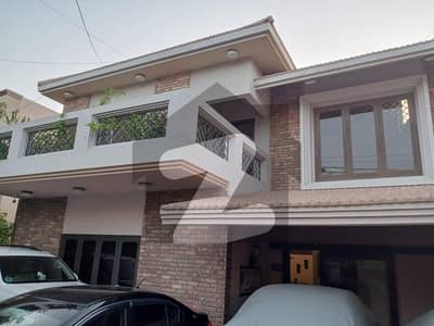 Owner Built Optional 2 Unit 500 Yards Very Well Maintained 17 Year Old Bungalow For Sale Dha Phase Near Park Masjid