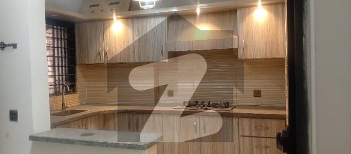 صائمہ پریزیڈنسی ملیر کنٹونمنٹ,کینٹ,کراچی میں 3 کمروں کا 8 مرلہ فلیٹ 2.4 کروڑ میں برائے فروخت۔