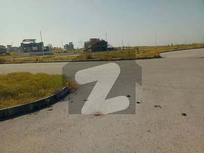 10 Marla Residential Plot Up For sale In Bahria Town Phase 8 - Block L