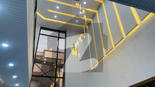 ایڈن آچرڈ فیصل آباد میں 5 کمروں کا 7 مرلہ مکان 4.2 کروڑ میں برائے فروخت۔