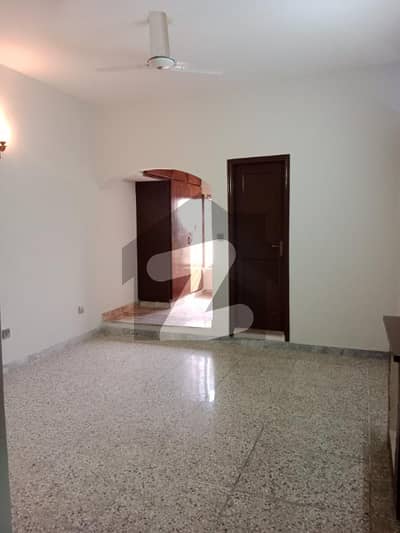 Kanal Triple-Storey House For Sale In F-11/3, Islamabad 5 Bed, Prime Rental value