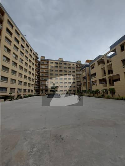 حیات آباد فیز 5 حیات آباد,پشاور میں 4 کمروں کا 10 مرلہ فلیٹ 2.5 کروڑ میں برائے فروخت۔