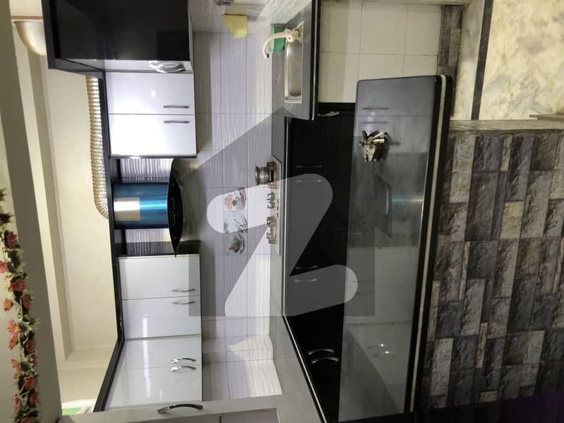 گلشن اقبال - بلاک 13-ڈی2 گلشنِ اقبال,گلشنِ اقبال ٹاؤن,کراچی میں 3 کمروں کا 6 مرلہ فلیٹ 1.3 کروڑ میں برائے فروخت۔ گلشن اقبال - بلاک 13-ڈی2 گلشنِ اقبال,گلشنِ اقبال ٹاؤن,کراچی میں 3 کمروں کا 6 مرلہ فلیٹ 1.3 کروڑ میں برائے فروخت۔