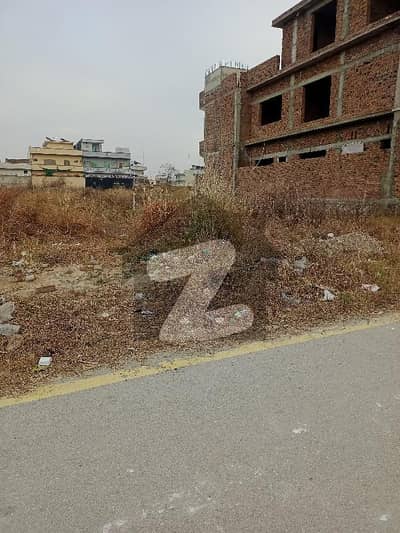 گلشنِ صحت 1 - بلاک سی گلشنِِ صحت 1,ای ۔ 18,اسلام آباد میں 12 مرلہ رہائشی پلاٹ 75.0 لاکھ میں برائے فروخت۔