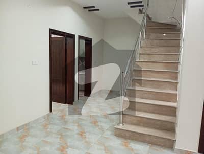 5 MARLA HOUSE AVAILABLE FOR SALE