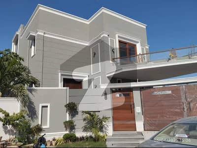 ڈی ایچ اے فیز 8 ڈی ایچ اے ڈیفینس,کراچی میں 6 کمروں کا 1 کنال مکان 22.5 کروڑ میں برائے فروخت۔