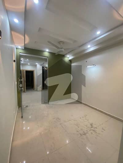 ایف ۔ 11 اسلام آباد میں 1 کمرے کا 2 مرلہ دفتر 47.0 ہزار میں کرایہ پر دستیاب ہے۔