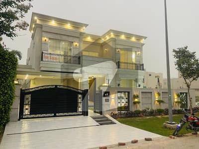1 Kanal Brand New Modern Design Lavish House For Sale In DHA | For Discounted Price And Original Pictures Download The App "Signature Lands".
