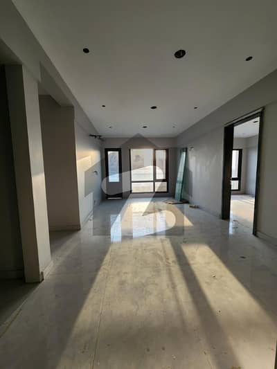 شاہراہِ قائدین کراچی میں 3 کمروں کا 9 مرلہ فلیٹ 6.0 کروڑ میں برائے فروخت۔