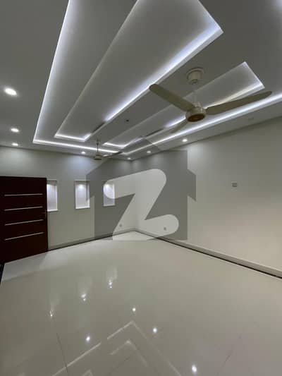 بحریہ انکلیو - سیکٹر جی بحریہ انکلیو,بحریہ ٹاؤن,اسلام آباد میں 4 کمروں کا 8 مرلہ مکان 3.4 کروڑ میں برائے فروخت۔