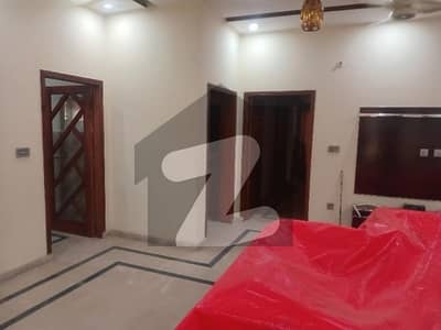 ایل ڈی اے ایوینیو لاہور میں 2 کمروں کا 10 مرلہ زیریں پورشن 65.0 ہزار میں کرایہ پر دستیاب ہے۔