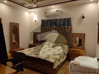 نشیمنِ اقبال فیز 2 نشیمنِ اقبال,لاہور میں 5 کمروں کا 10 مرلہ مکان 3.25 کروڑ میں برائے فروخت۔