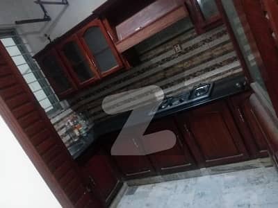 05 Beautiful Upper Portion In Pwd Near London Baker'S