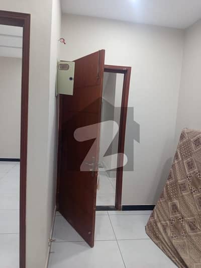 گلشنِ اقبال - بلاک 13 ڈی - 1 گلشنِ اقبال,گلشنِ اقبال ٹاؤن,کراچی میں 3 کمروں کا 10 مرلہ بالائی پورشن 1.2 لاکھ میں کرایہ پر دستیاب ہے۔