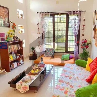 Luxury Residence On West Street. Given That 500 Yds House Well-Built Home In One Of The Most Accessible And Prestigious Locations In Very Reasonable Demand