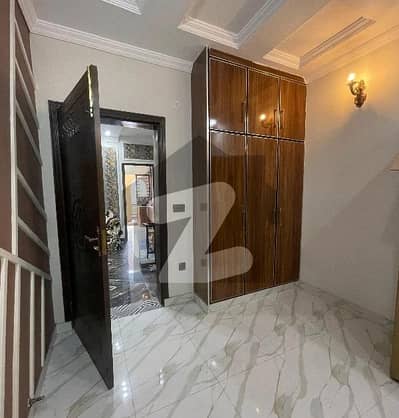 Lower Portion Of 6 Marla Available In Al-Hamd Park For Rent