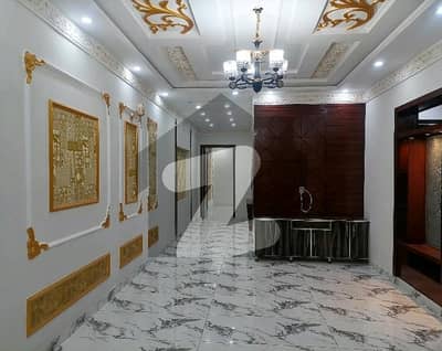 10 Marla House In Johar Town Is Available