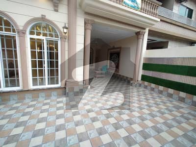 10 Marla Brand New Luxury Duplex Spanish Design House All Original Picture Attached With Direct Owner Meeting For Sale In PIA Society Near Wapda Gol Chakar Or Johar Town.