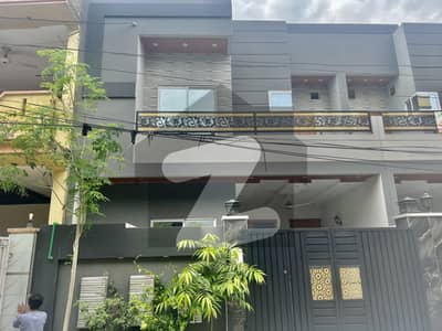 جوہر ٹاؤن فیز 2 جوہر ٹاؤن,لاہور میں 5 کمروں کا 5 مرلہ مکان 3.15 کروڑ میں برائے فروخت۔ جوہر ٹاؤن فیز 2 جوہر ٹاؤن,لاہور میں 5 کمروں کا 5 مرلہ مکان 3.15 کروڑ میں برائے فروخت۔