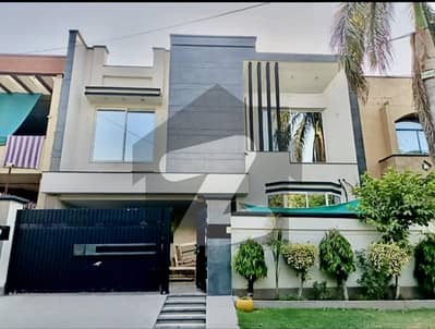 10 Marla Brand New House 2 Year Used Gas Meter Install Standard Size Direct Owner Meeting For Sale In Johar Town Phase 1 Near Allah Ho Chowk