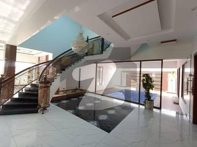 1000sq yd Luxury Villa with Designer Kitchen, Washroom and Elevation. Ready to Move