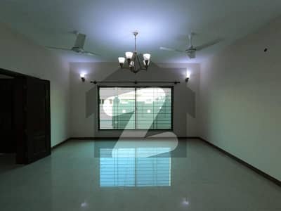Corner Askari 5 - Sector J 375 Square Yards House Up For sale