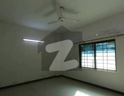Perfect 13 Marla Flat In Askari 11 - Sector B For rent
