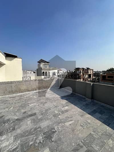 Beautiful House For Sale With Gas Electricity Good Location