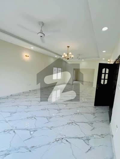 Falcon Complex, New Malir Spacious 500 Square Yards House Available For Rent