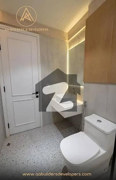 A Prime Location Flat Of 1397 Square Feet In Rs. 21000000