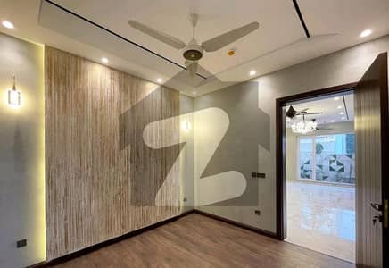 In Johar Town House For sale Sized 10 Marla