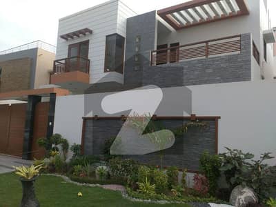 DEFENCE PHASE VIII 500 SQUARE YARDS LIKE BRAND NEW BUNGALOW FOR SALE