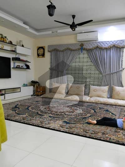 Slightly Used Portion 500 yard Bungalow in DHA phase 8